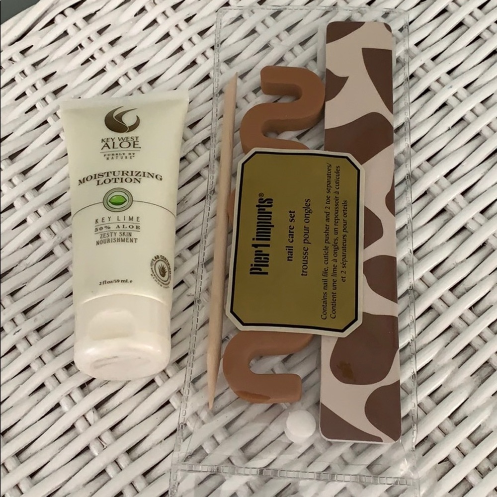 Nail Care Set w/Moisturizer